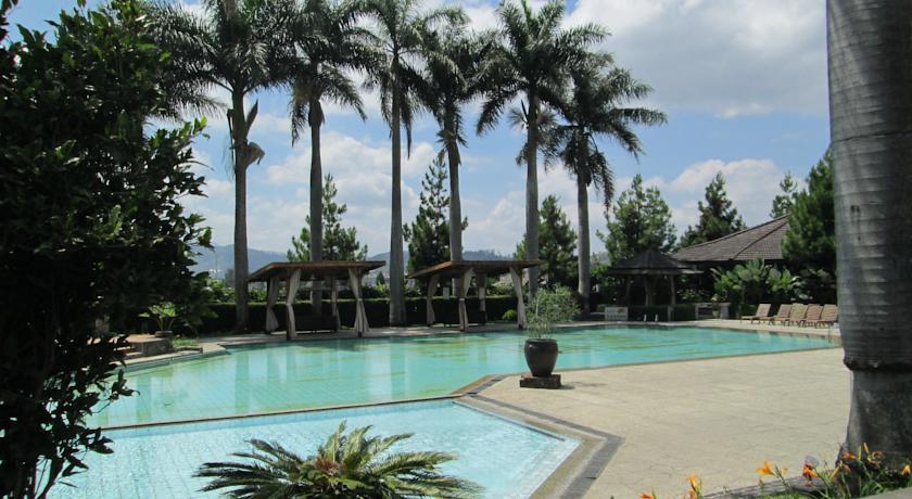 Puteri Gunung Hotel Lembang Buitenkant foto