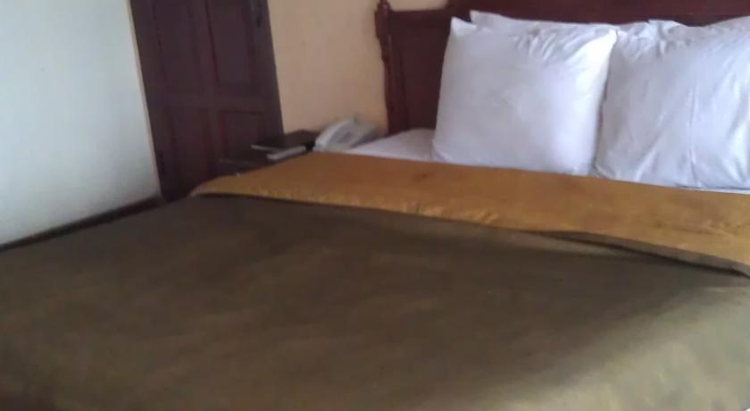 Puteri Gunung Hotel Lembang Buitenkant foto
