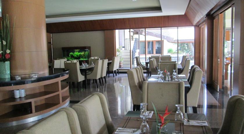Puteri Gunung Hotel Lembang Buitenkant foto