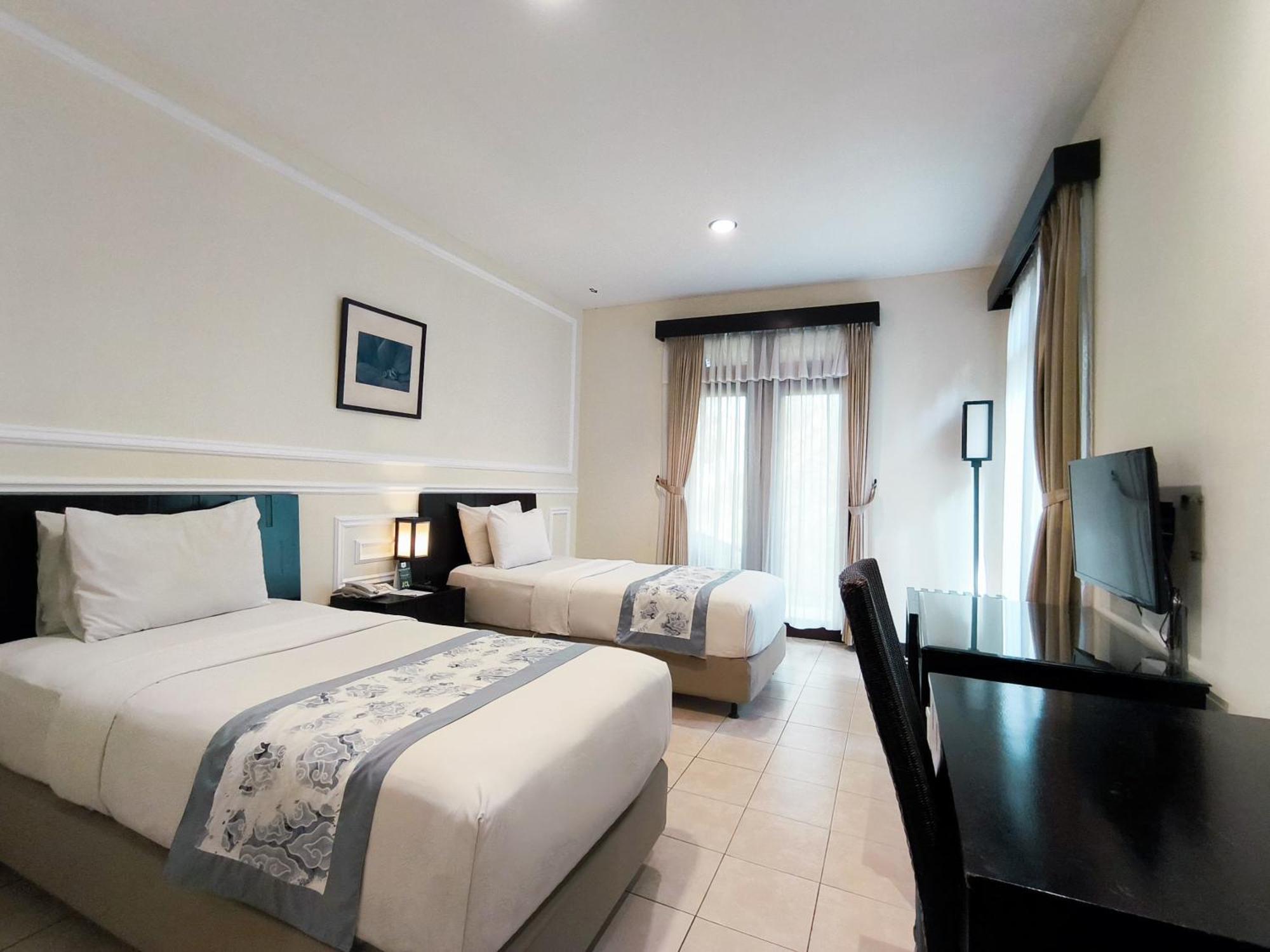 Puteri Gunung Hotel Lembang Buitenkant foto