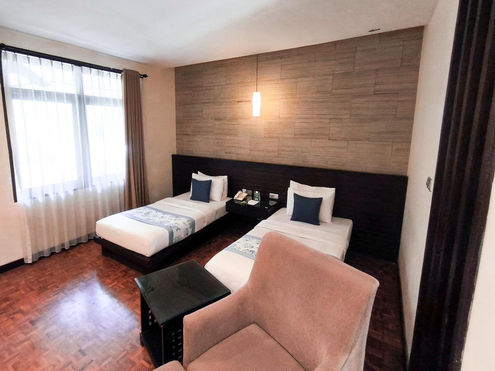 Puteri Gunung Hotel Lembang Buitenkant foto