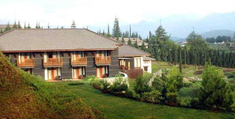 Puteri Gunung Hotel Lembang Buitenkant foto