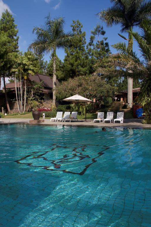 Puteri Gunung Hotel Lembang Buitenkant foto