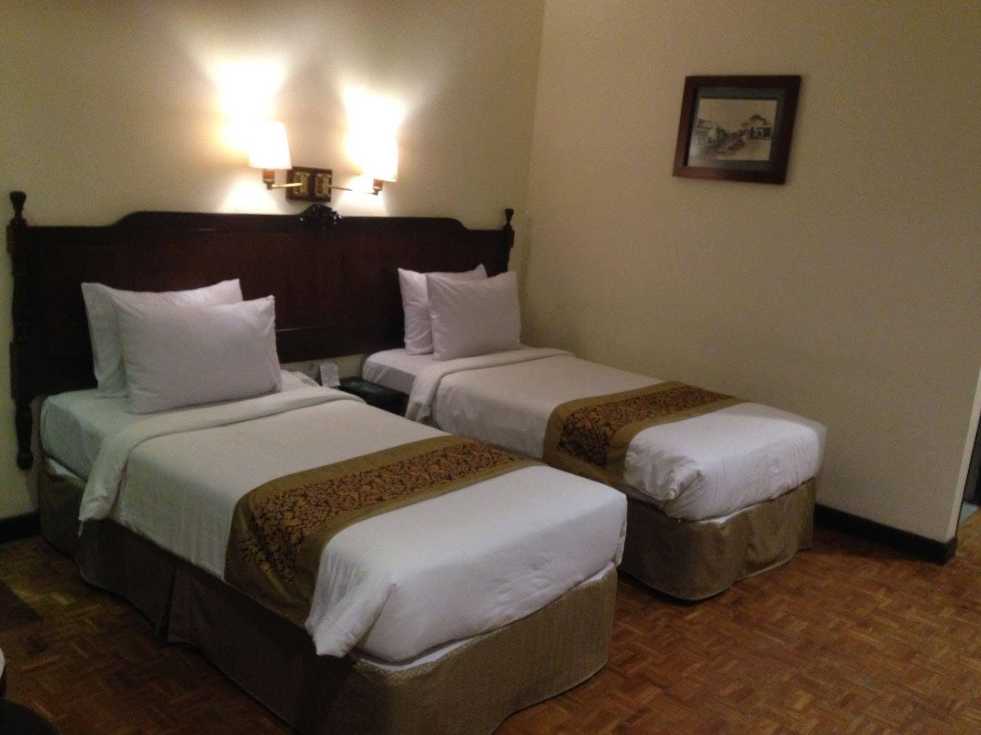 Puteri Gunung Hotel Lembang Buitenkant foto