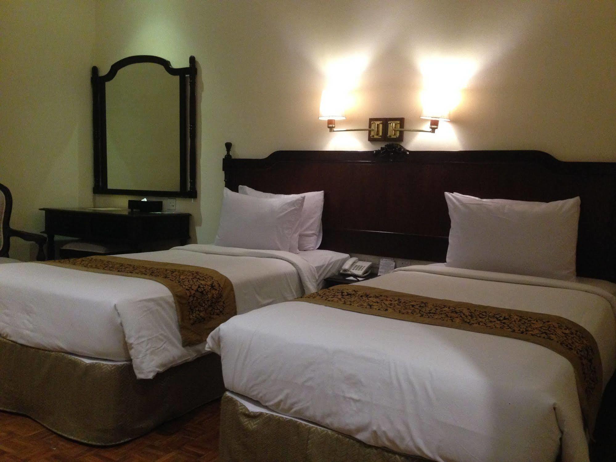 Puteri Gunung Hotel Lembang Buitenkant foto