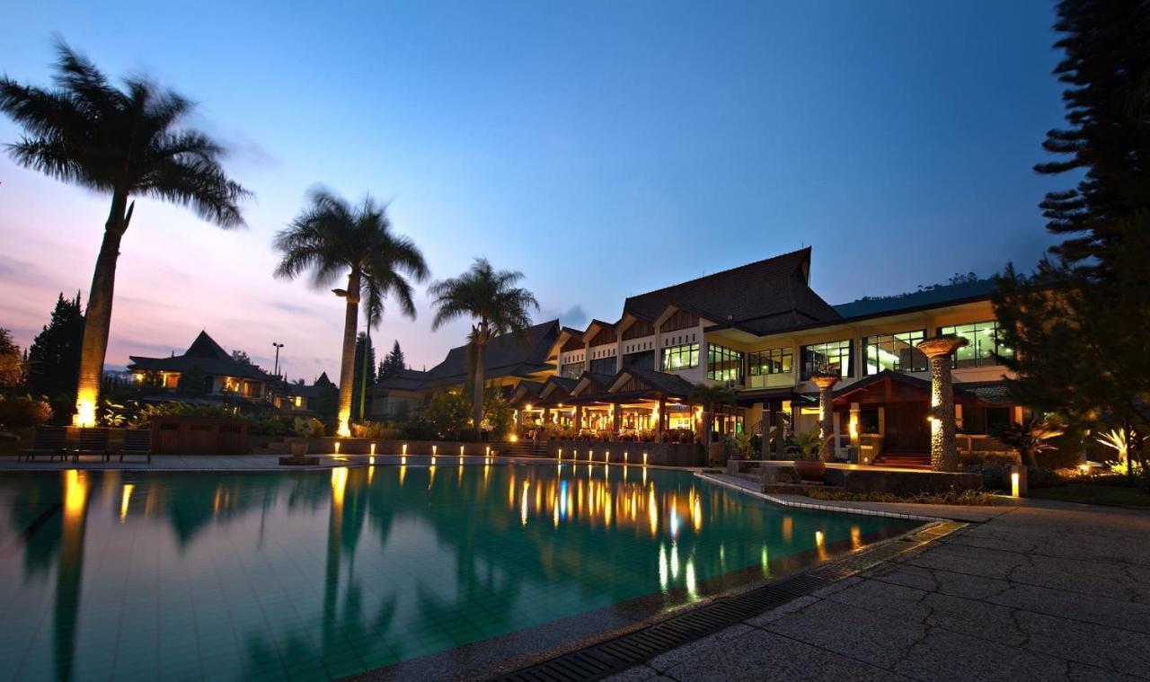 Puteri Gunung Hotel Lembang Buitenkant foto